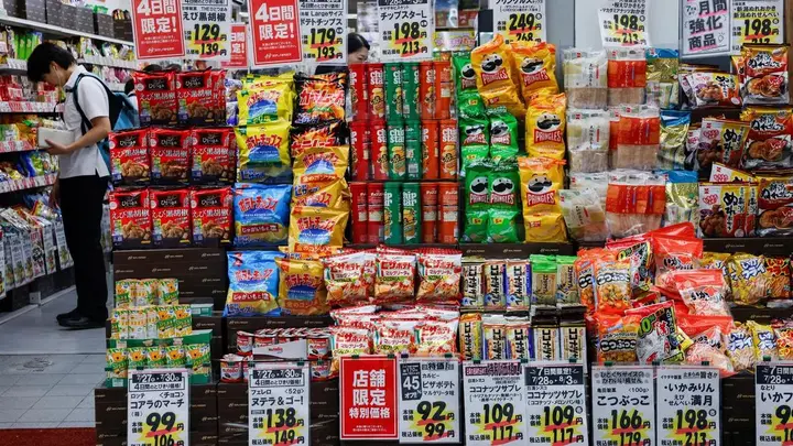 Emami Agrotech enters packaged snacking market, plans to invest ₹750 crore
