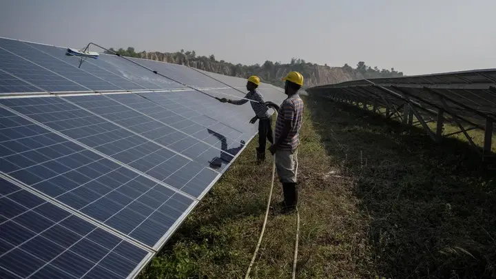 RPSG Group’s renewable-energy arm to acquire Renew Solar Power’s portfolio for ₹4,859 crore