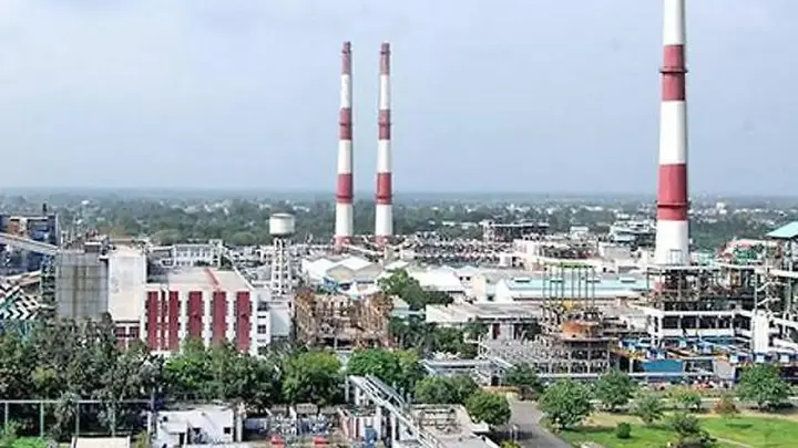 Grasim Industries net up 39% to ₹3,846 crore on better realisation