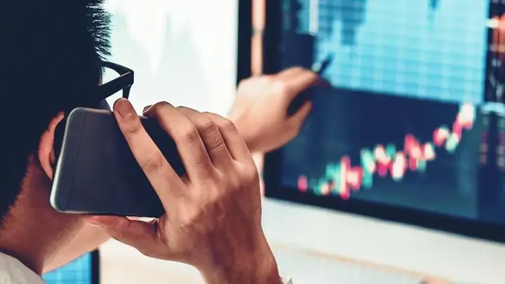 Indian stocks set for strong opening as crude oil falls, global cues improve