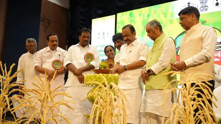 Keralam to set up coconut park to boost value addition, export growth: Chief Minister