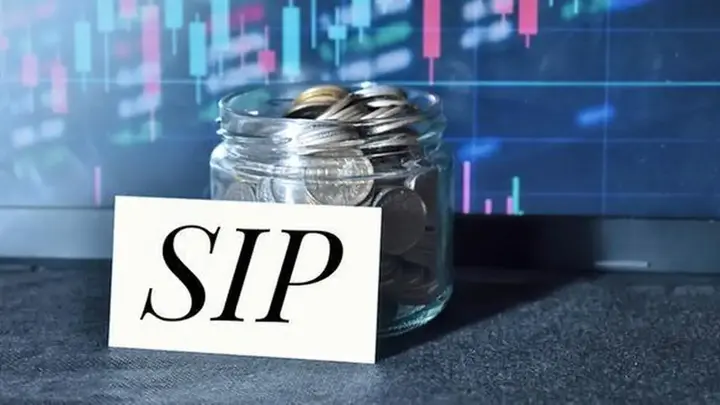 SIP inflows hit record ₹32,297 crore in August despite market volatility