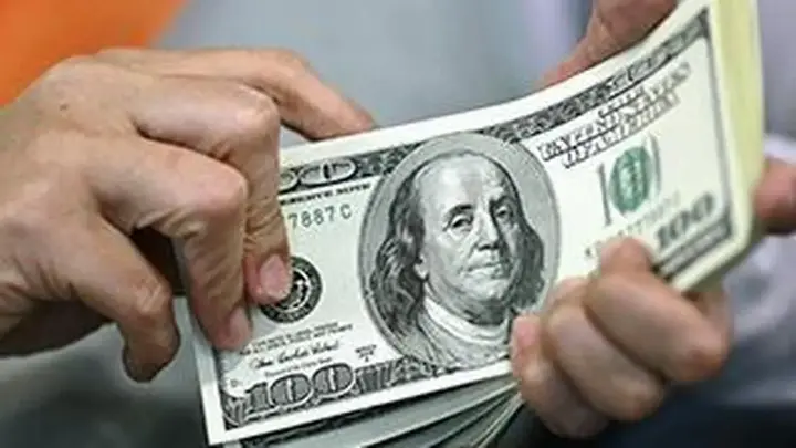Banks, RBI set to gain ₹5.5 lakh crore from FCNR(B) deposits
