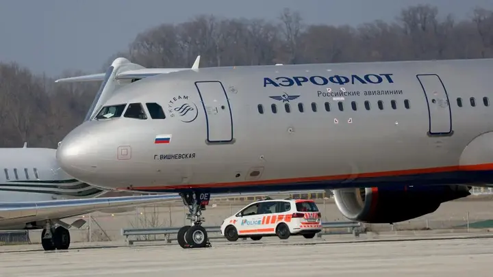Mumbai airport bars Russian airlines, agent complains to Ministry