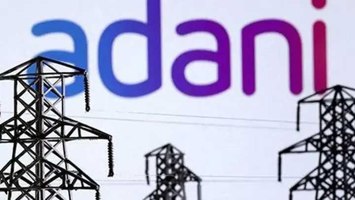 Adani targets $100 billion annual investment capacity by 2033