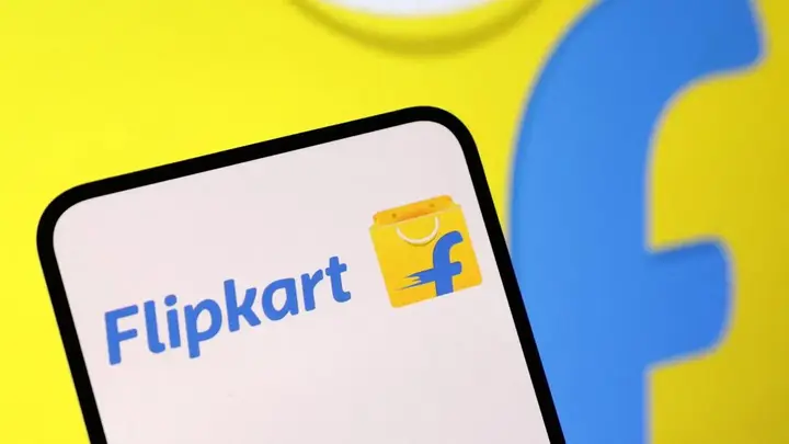Ex-Flipkart Executives press Walmart to buy out their stock options